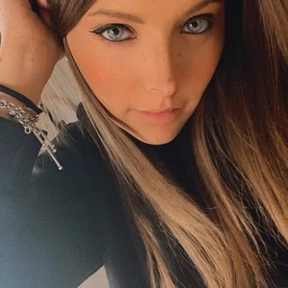 Valentina OnlyFans | @vale_l review (Leaks, Videos, Nudes)