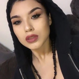 Vee OnlyFans | @white_widow_cx review (Leaks, Videos, Nudes)