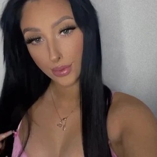 Mia OnlyFans | @xmiiacx review (Leaks, Videos, Nudes)