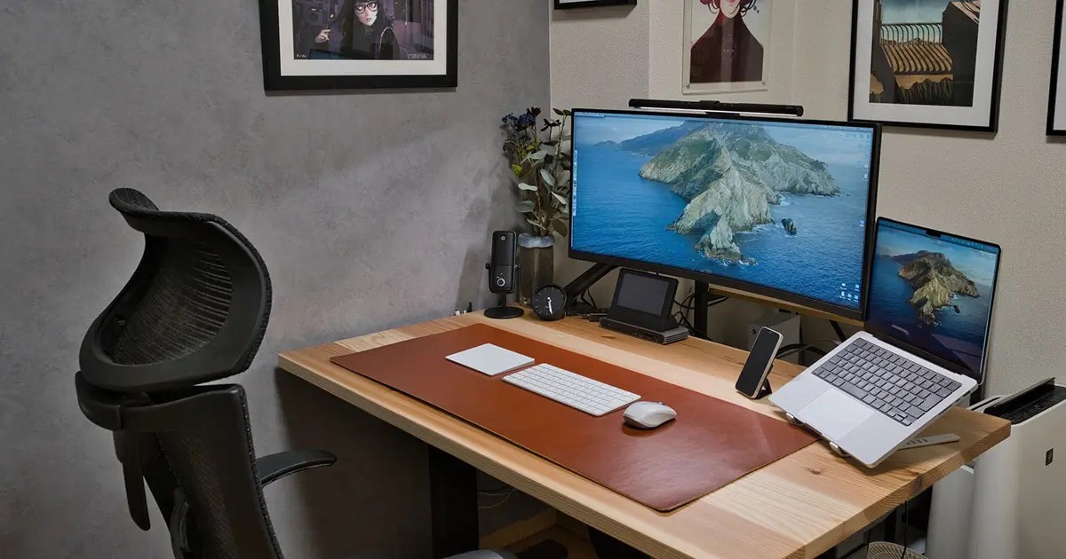 ずっとそこにいたくなる、便利で豊かなデスク環境を――UX/UIデザイナー・谷口さん企業で働くクリエイター向けウェブマガジン