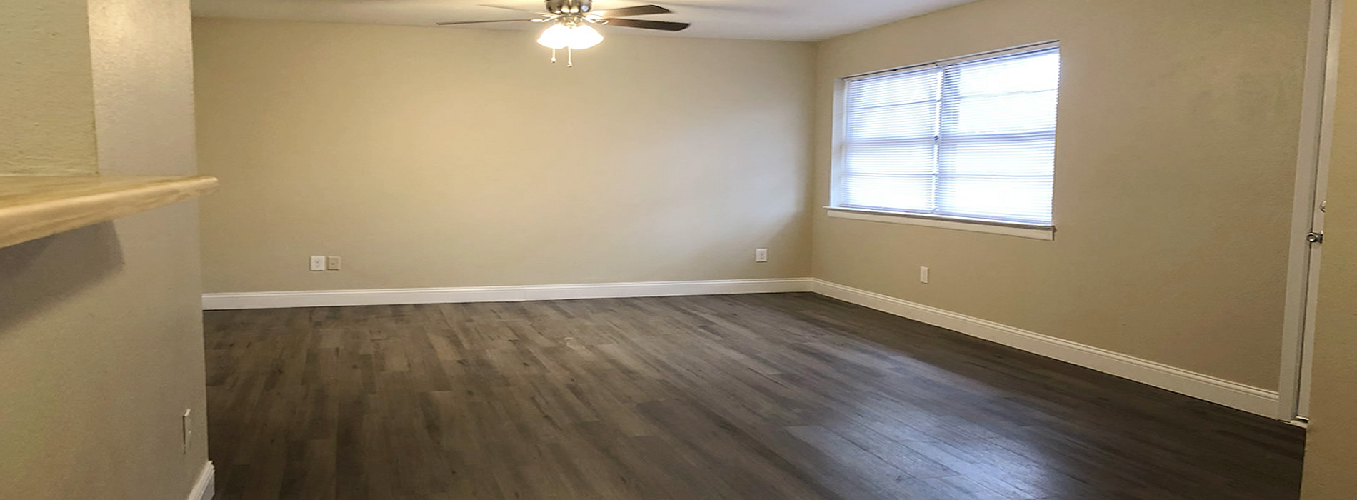 Creekside Apartments Bridgeport, TX (469) 9872778