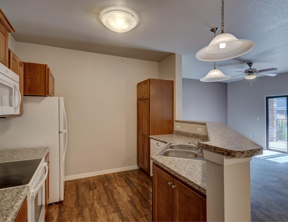Photos Creekside Estates Spearfish, SD Apartments