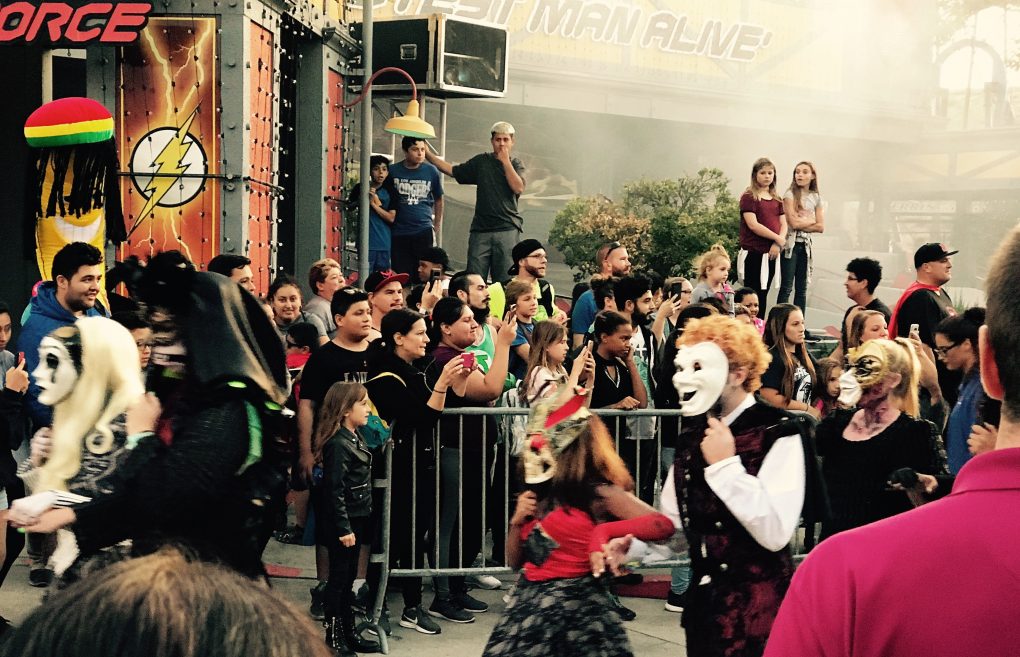 2017 Review Six Flags Magic Mountain Fright Fest Creepy