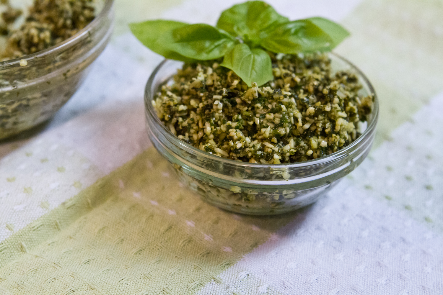 Homemade Pesto. Cremona's Kitchen