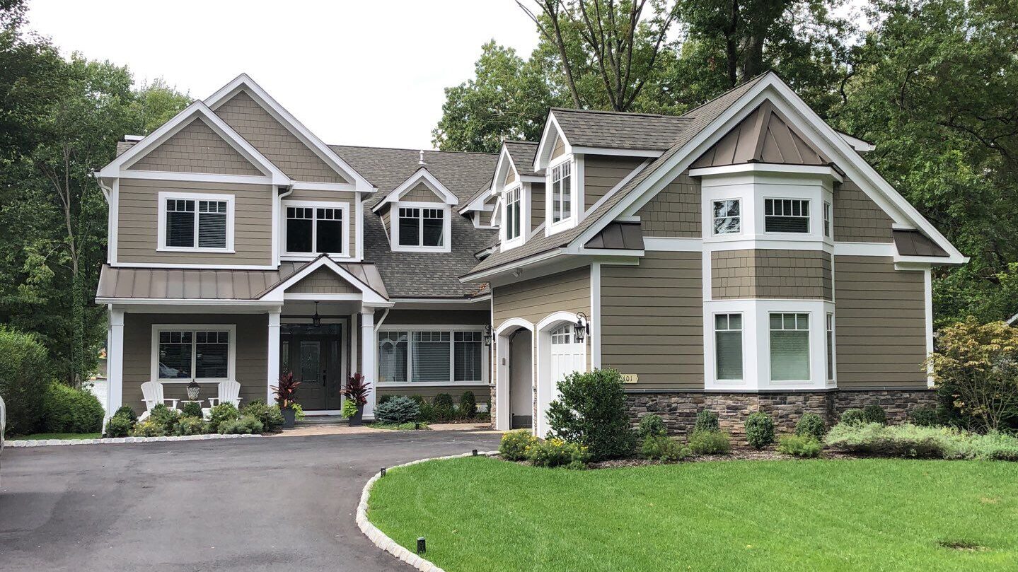 Hardie Plank CREO Construction Roofing Siding Window Decks