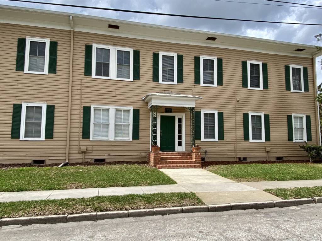 MAINLAND CONDOMINIUMS Crescent Beach Realty