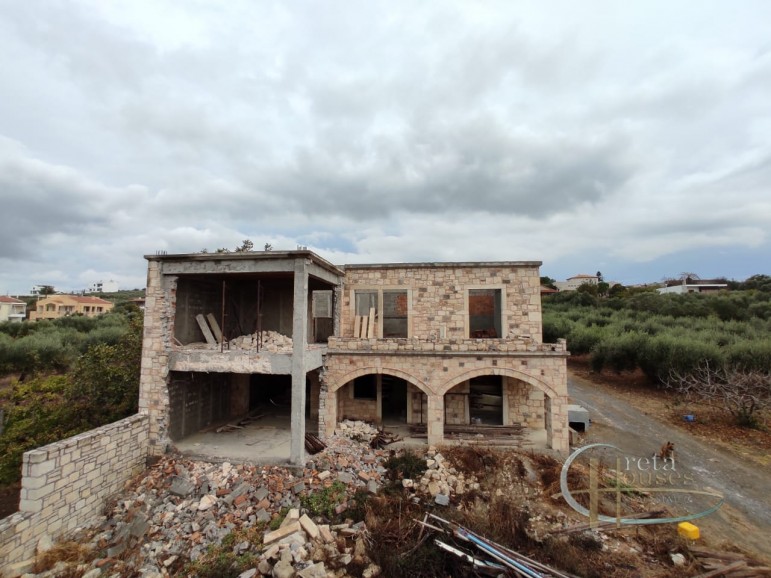 Six Houses 15 Minutes From Heraklion For Sale in Kounavi Crete