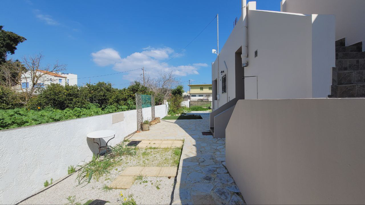 HOUSE IN THE CENTRE OF KALYVES Crete Expert