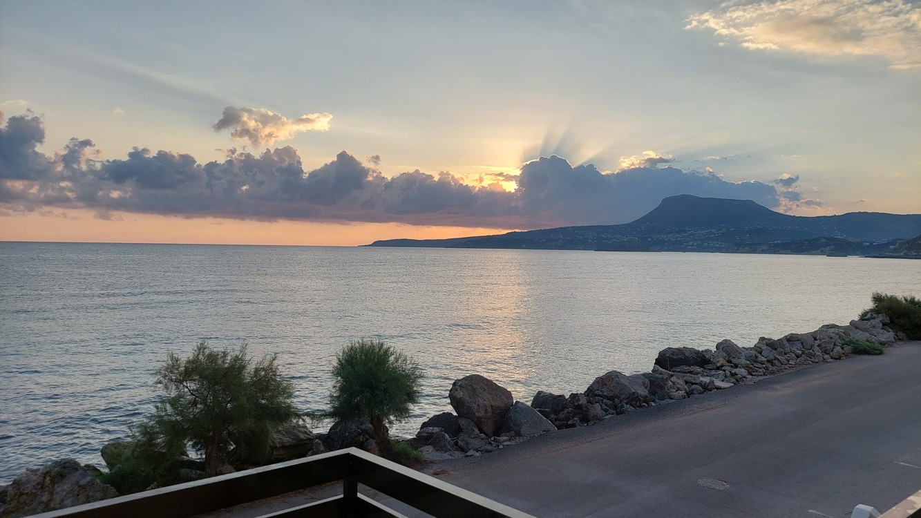 KR522a Winter Beach Apartment Kalives (Winter Let) Crete Island