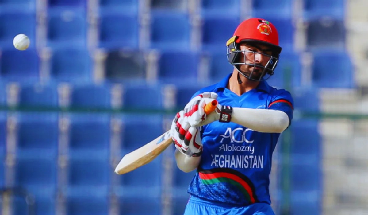 Five years of suspension for "involvement in corrupt activities