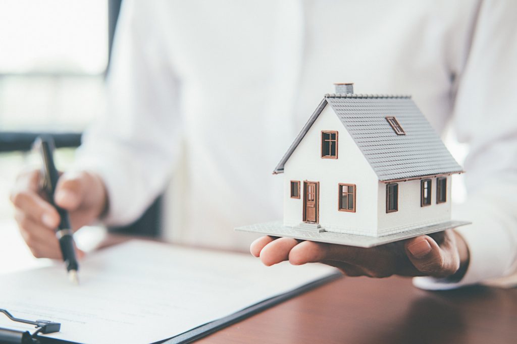 How to Find Discount Homeowners Insurance and Save Money Critical