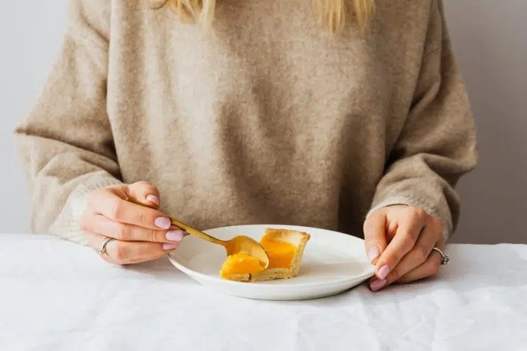 How Does Dieting Lead to Binge Eating Disorder? Critics Rant How Does Dieting Lead to Binge Eating Disorder? Critics Rant