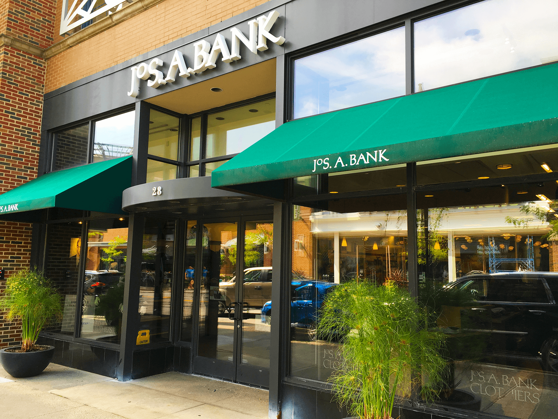 Jos. A. Bank Crocker Park