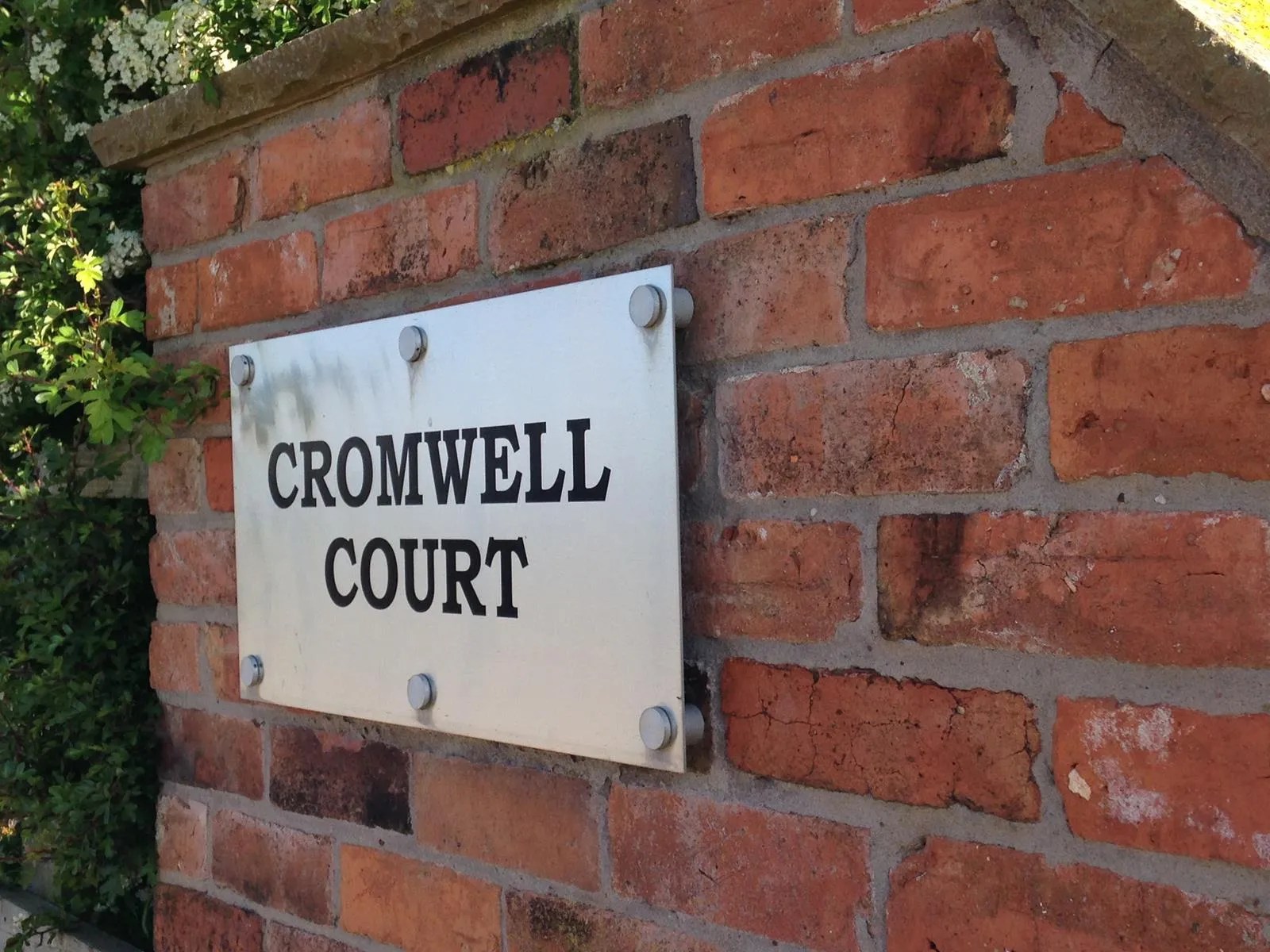 Cromwell Court Prestige Rural Offices
