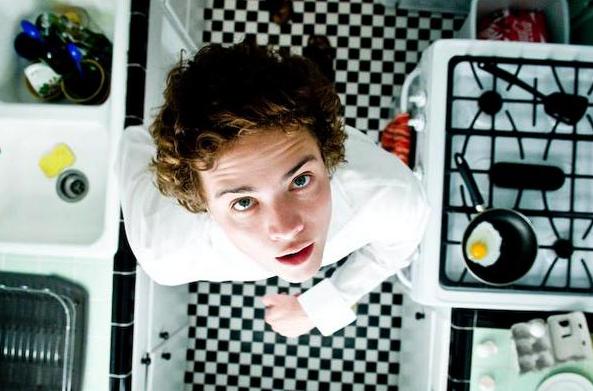 Douglas Smith Crônicas dos Kane