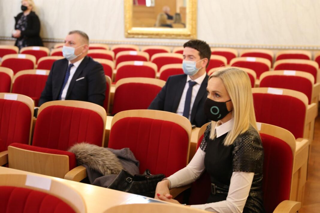 Stambeni kredit sa varijabilnom kamato…