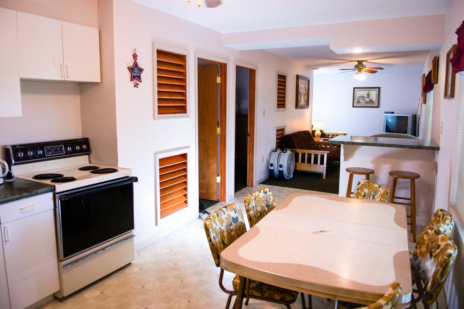 Lake Norfork Cabins 1 Crooked Hook Resort