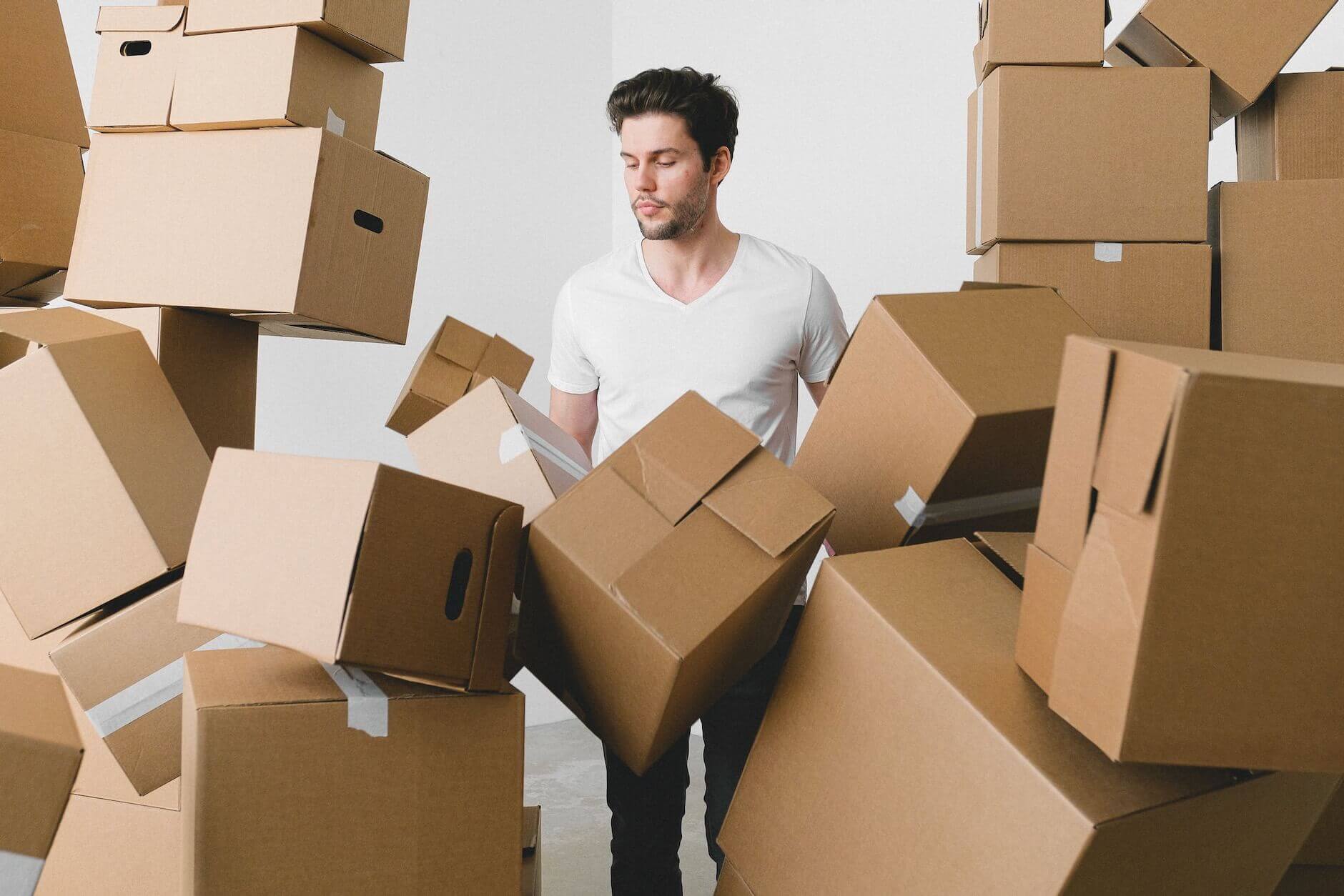 How Many Moving Boxes Do I Need? Cross Country Movers
