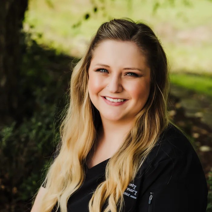 Veterinarian In Wynne, AR Cross County Veterinary Clinic