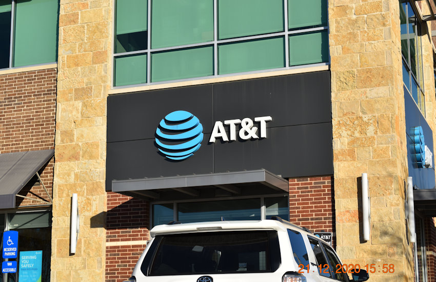 ATT 1 DSC_0075 Cross Development