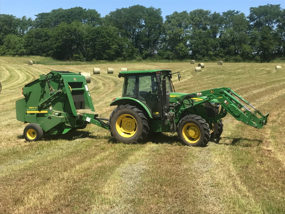 Seasonal John Deere Round Baler Rentals From 3,900