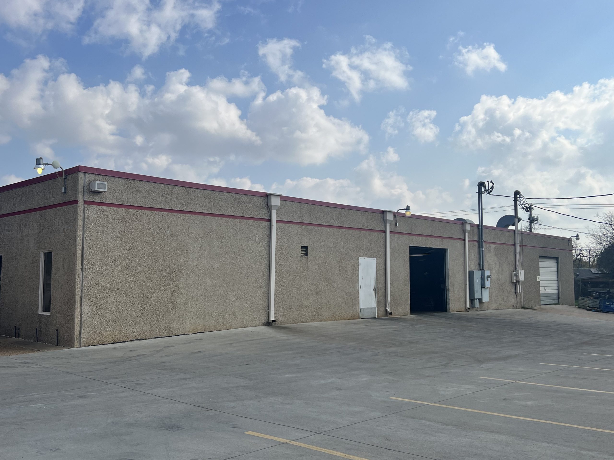 5,250 SF Light Industrial For Lease Round Rock Frances Crossley