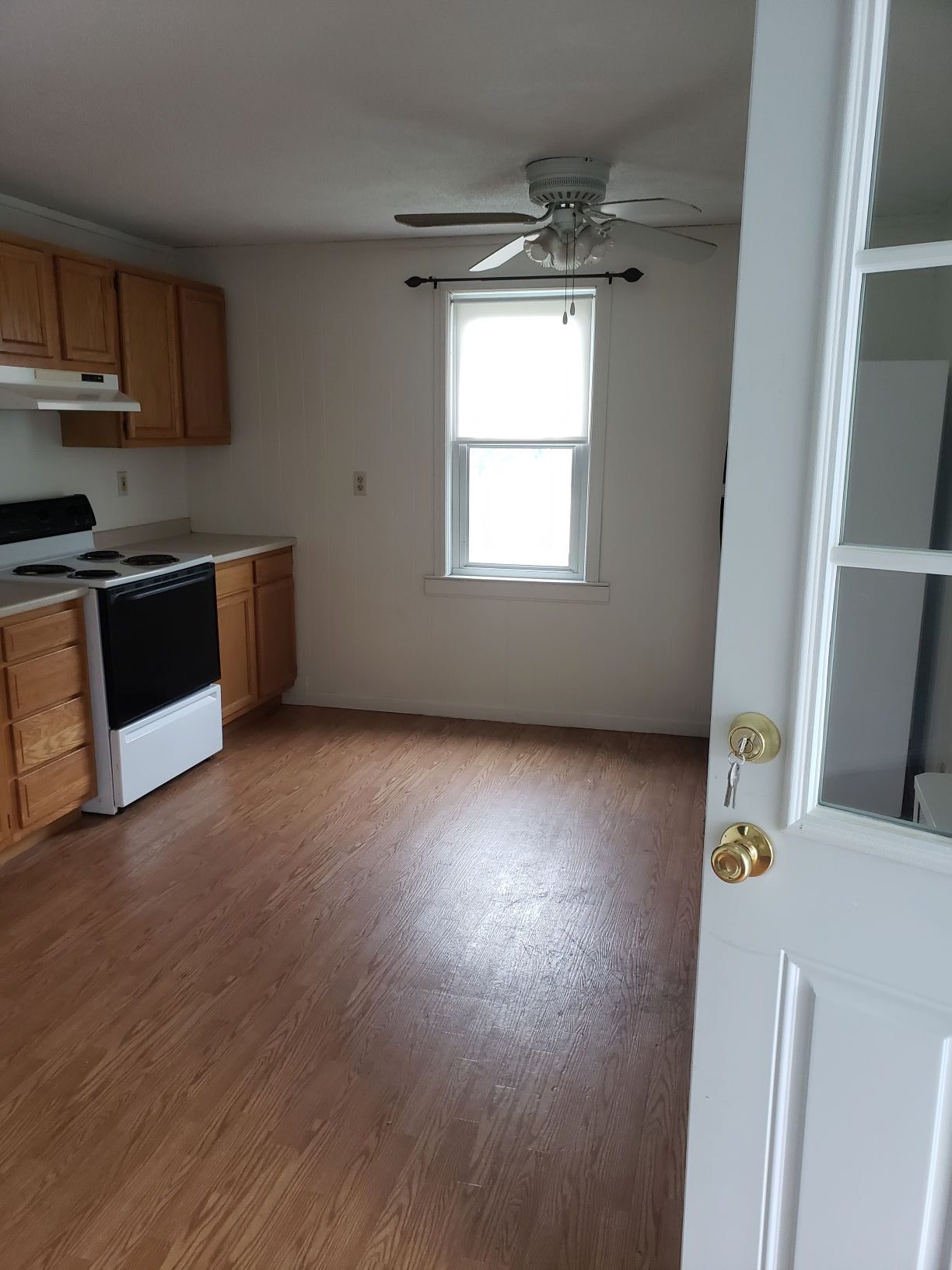 2 Bedroom 1 Bath 356 Newton Street Apt 2 South Hadley Crossman Properties