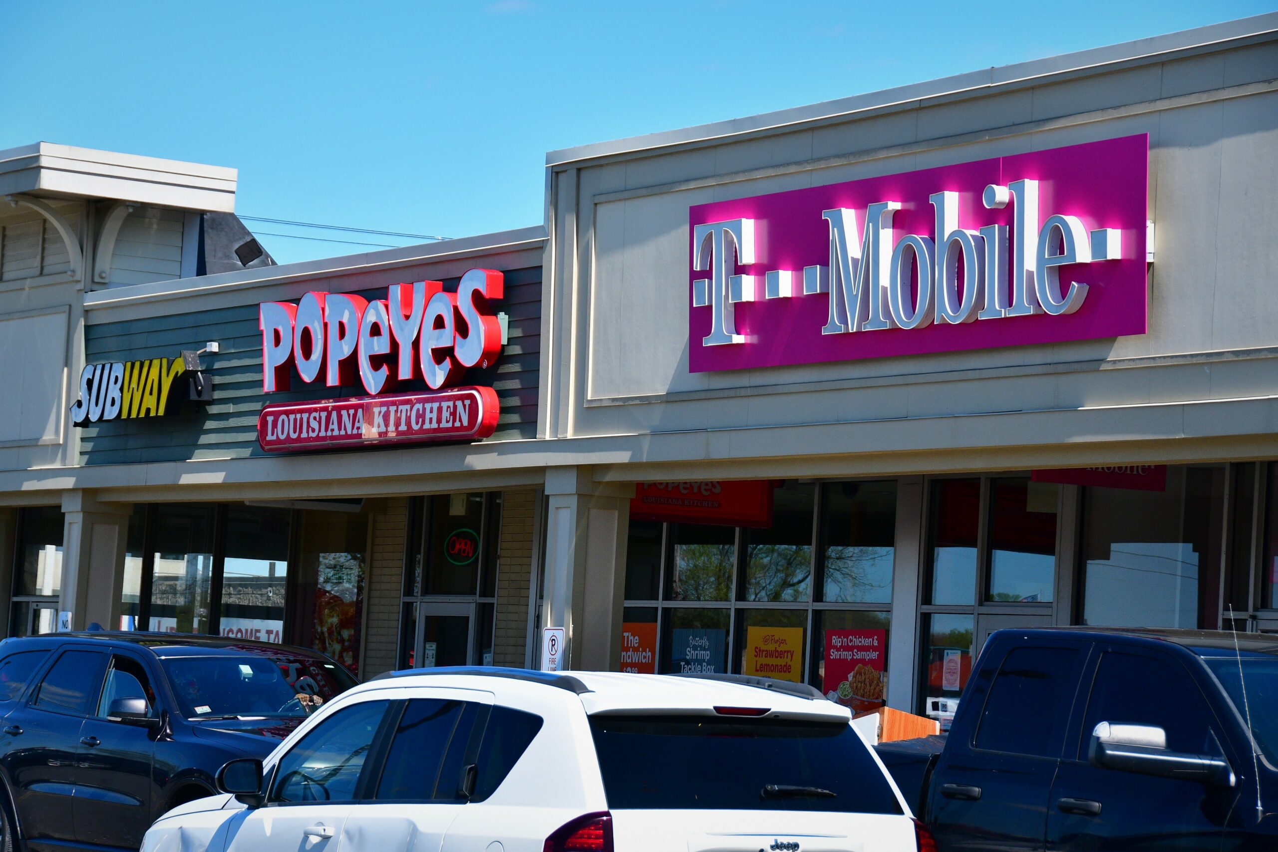 HANNAFORD PLAZA 900 CENTRAL AVE, ALBANY, NY 12206 Crosspoint Associates