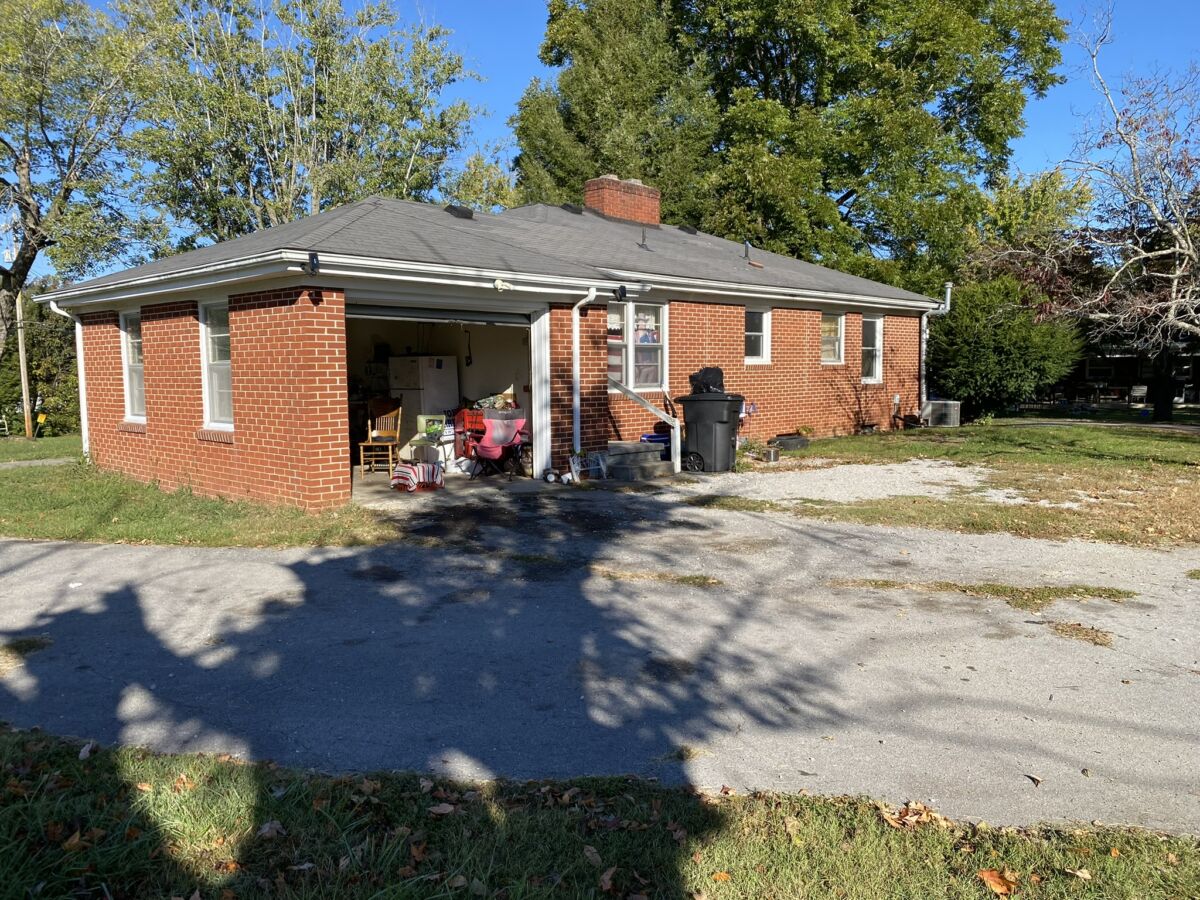 Brick Home & Lot • Basement • Chancery Court Auction Live & Online
