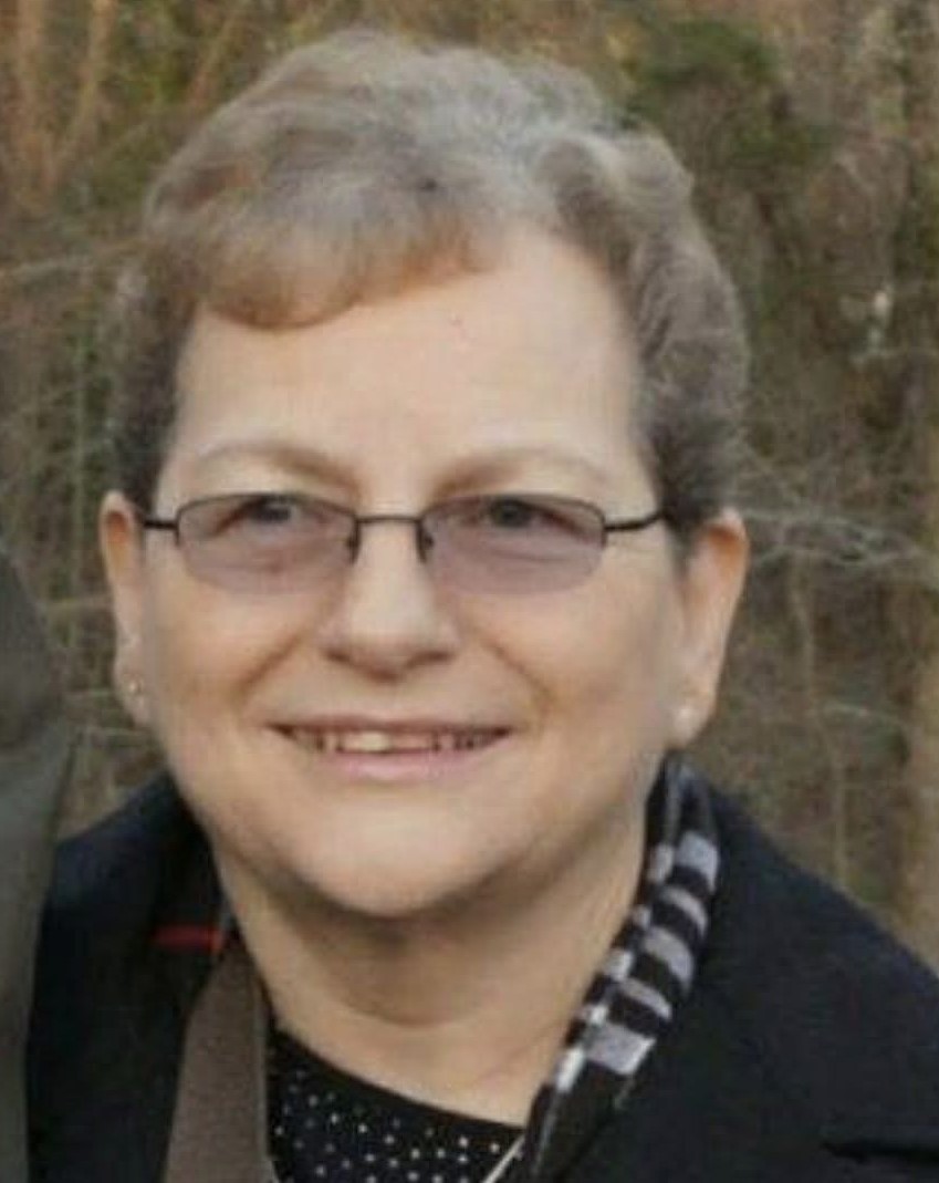CrowderHiteCrews Funeral Home and Crematory Caring family funeral(02)