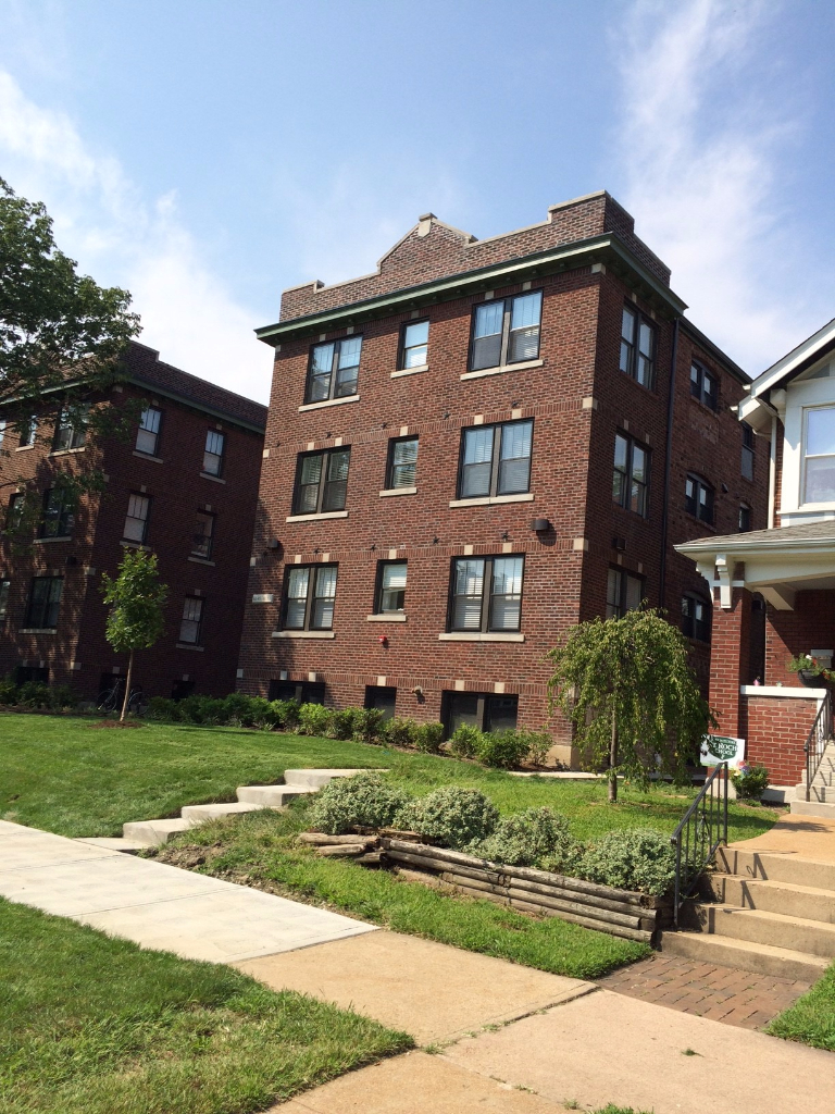 Photo Gallery University and Student Housing Crown Window