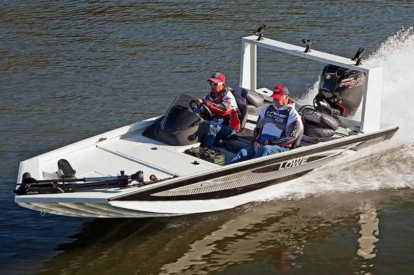 How Much Does A Bass Boat Weigh? With 19 Examples
