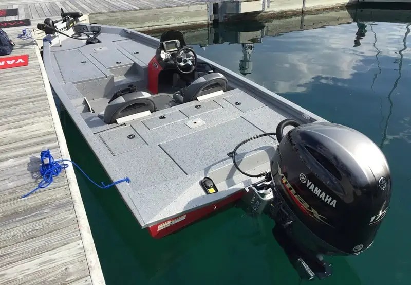 How Much Does A Bass Boat Weigh? With 19 Examples