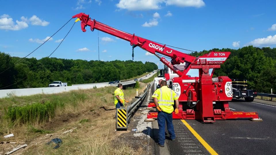 Crow Towing, Heavy and Light Duty towing, Service