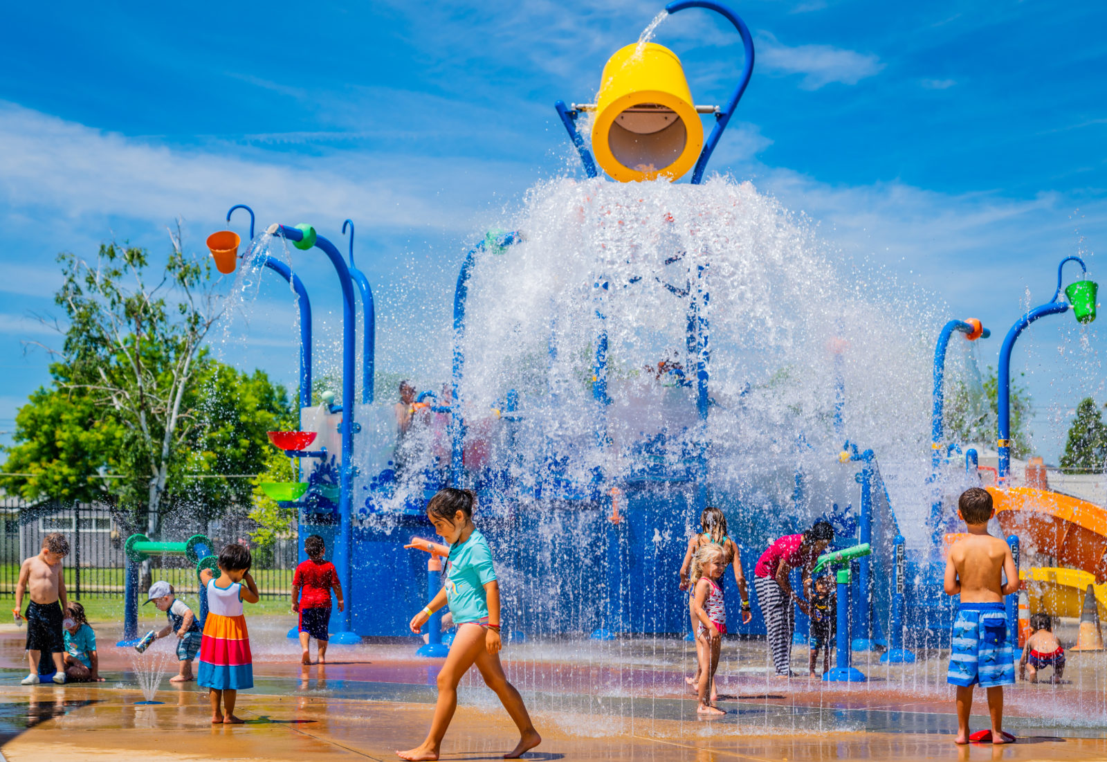 5 Manfaat Bermain Air Bagi Perkembangan Anak Happy Play