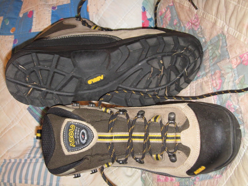 Best footwear for Alaska Nov 17 Cruise forum