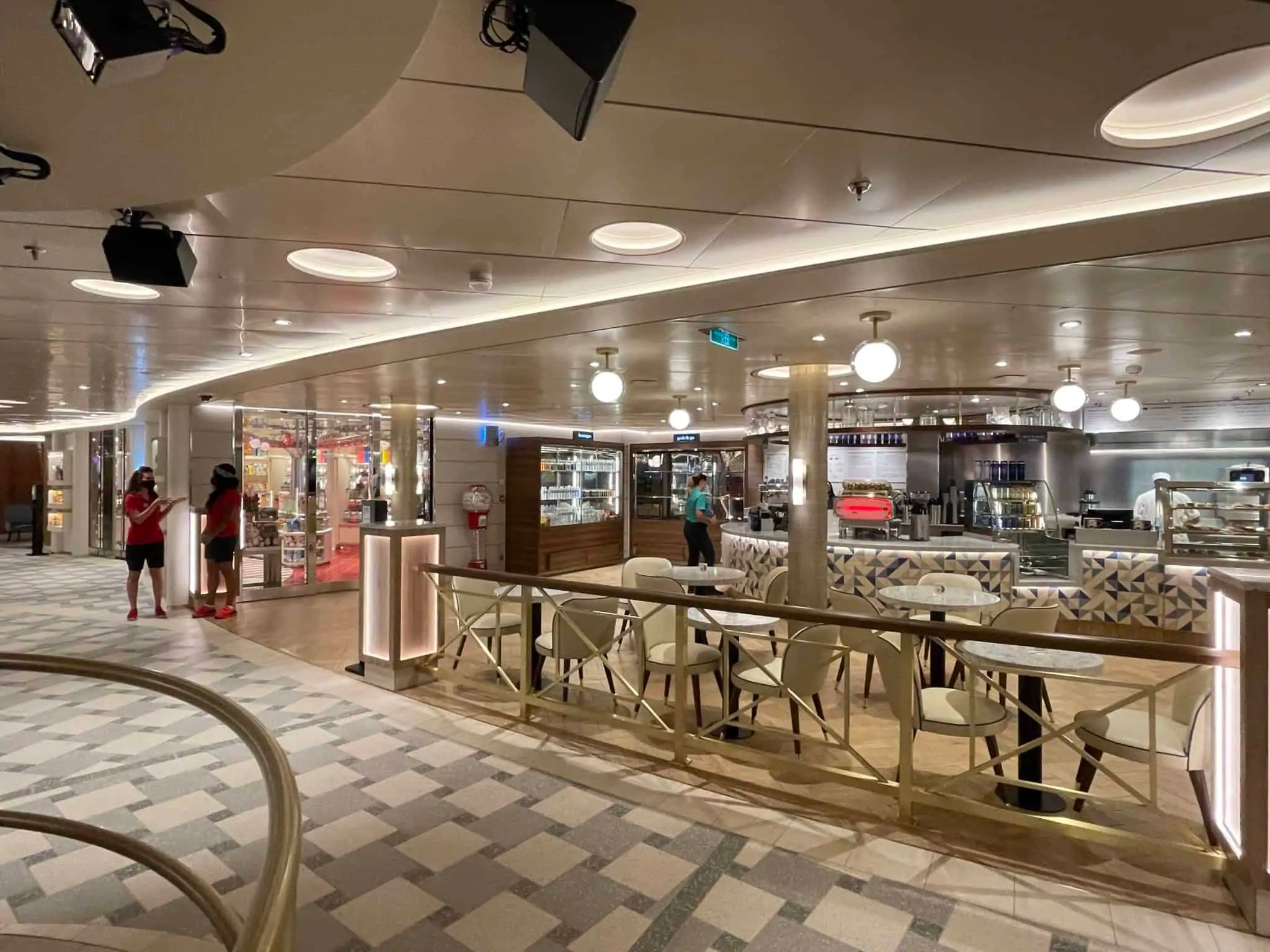 Photos 13 Restaurants on Carnival's Mardi Gras