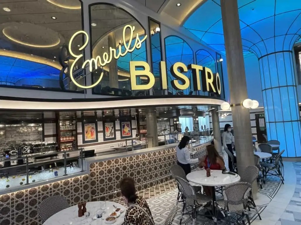 Photos 13 Restaurants on Carnival's Mardi Gras