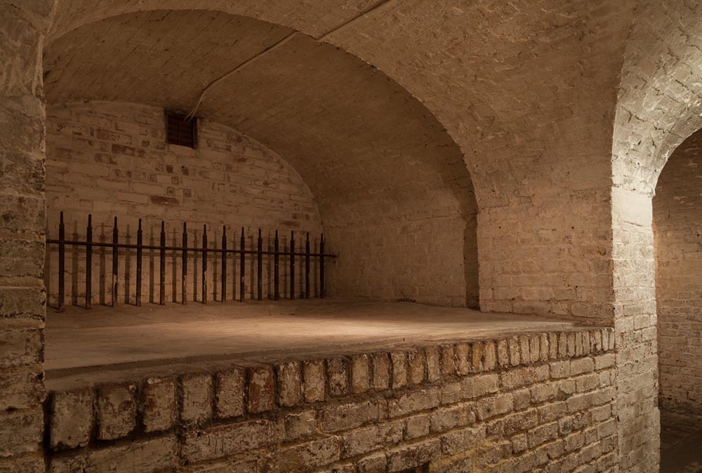 Photos — The Crypt Gallery London