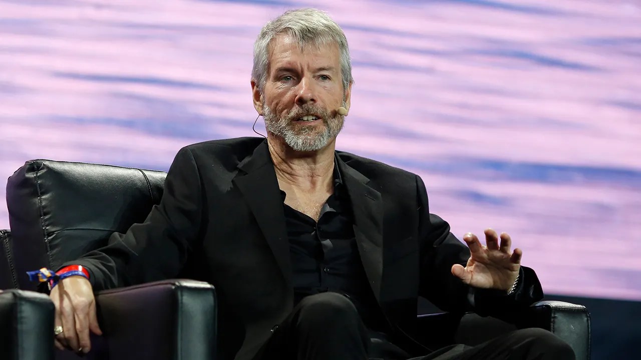 Michael Saylor Firmly Holds Bitcoin MicroStrategy's Stash Nears 4 Billion in Unrealized Profit