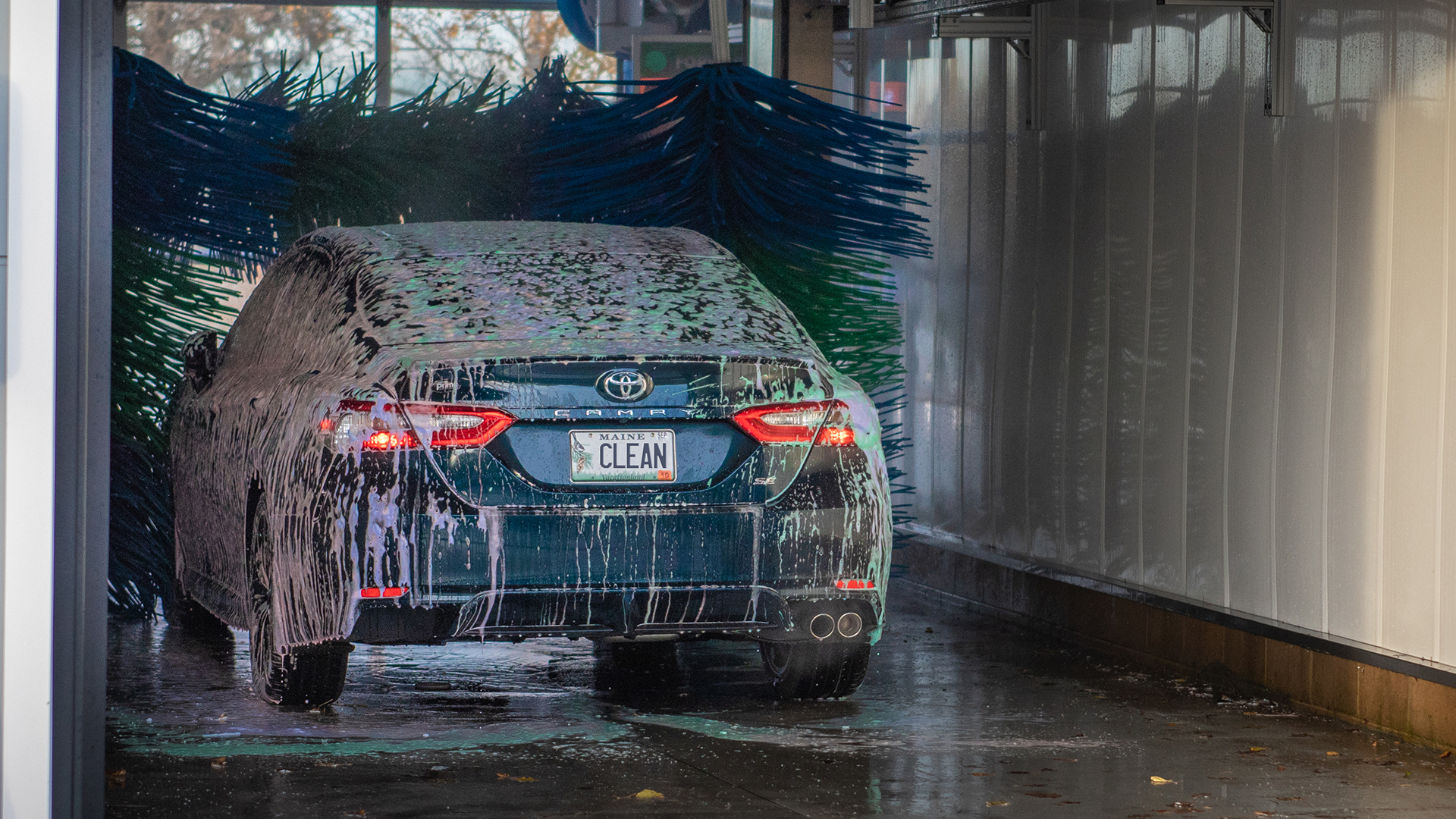 Super Auto Bays Crystal Clean Car Wash