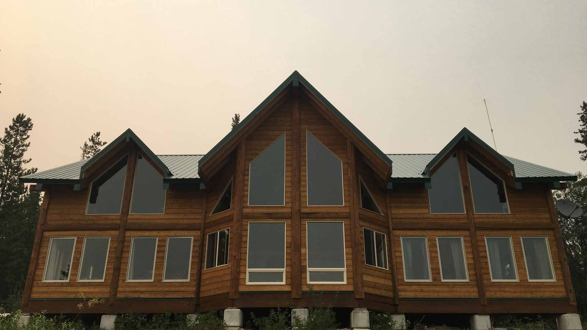 Wilderness Getaway Destination Crystal Lake Resort BC