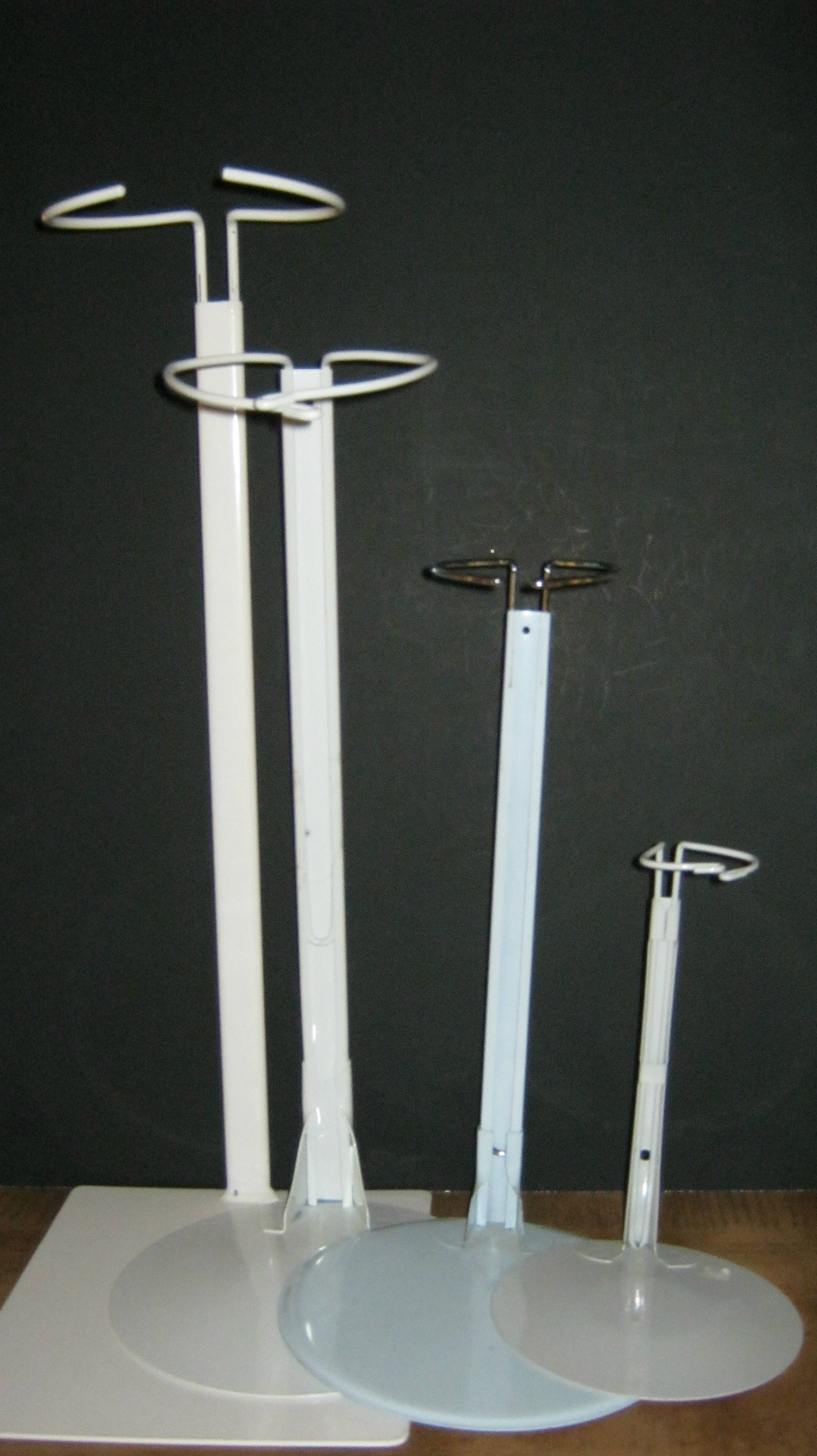 18 Doll Stands in Various Sizes! Carol Smith's Asset SalesCarol Smith