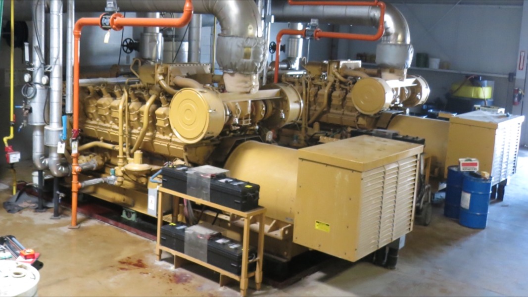 Used Caterpillar G3516 Natural Gas Generator 18762 Hrs 765 KW 0