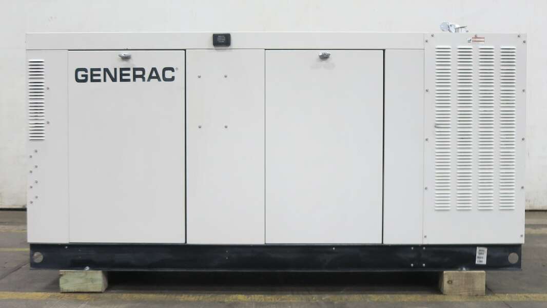 Used Generac QT150 Natural Gas / Propane Generator 116 Hrs EPA