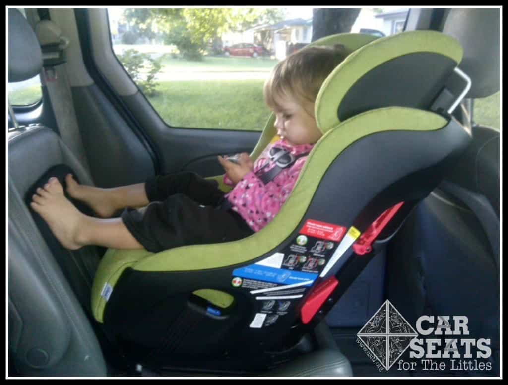 Clek Fllo Review Car Seats For The Littles