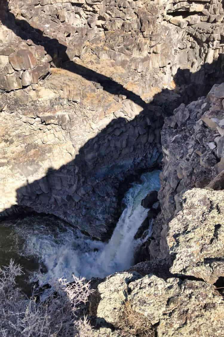 12 Top Things to Do In Hagerman Idaho [Hot Springs + Camping Details