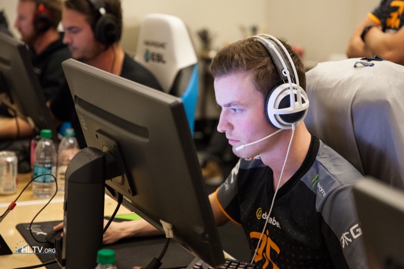 twist Конфиг (CFG) настройки прицела, графики, мыши и девайсы