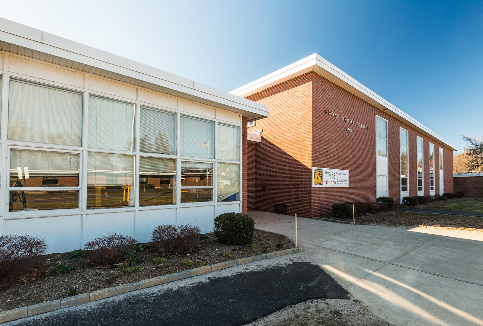 Broad Brook Elementary School Construction Solutions Group, LLC.