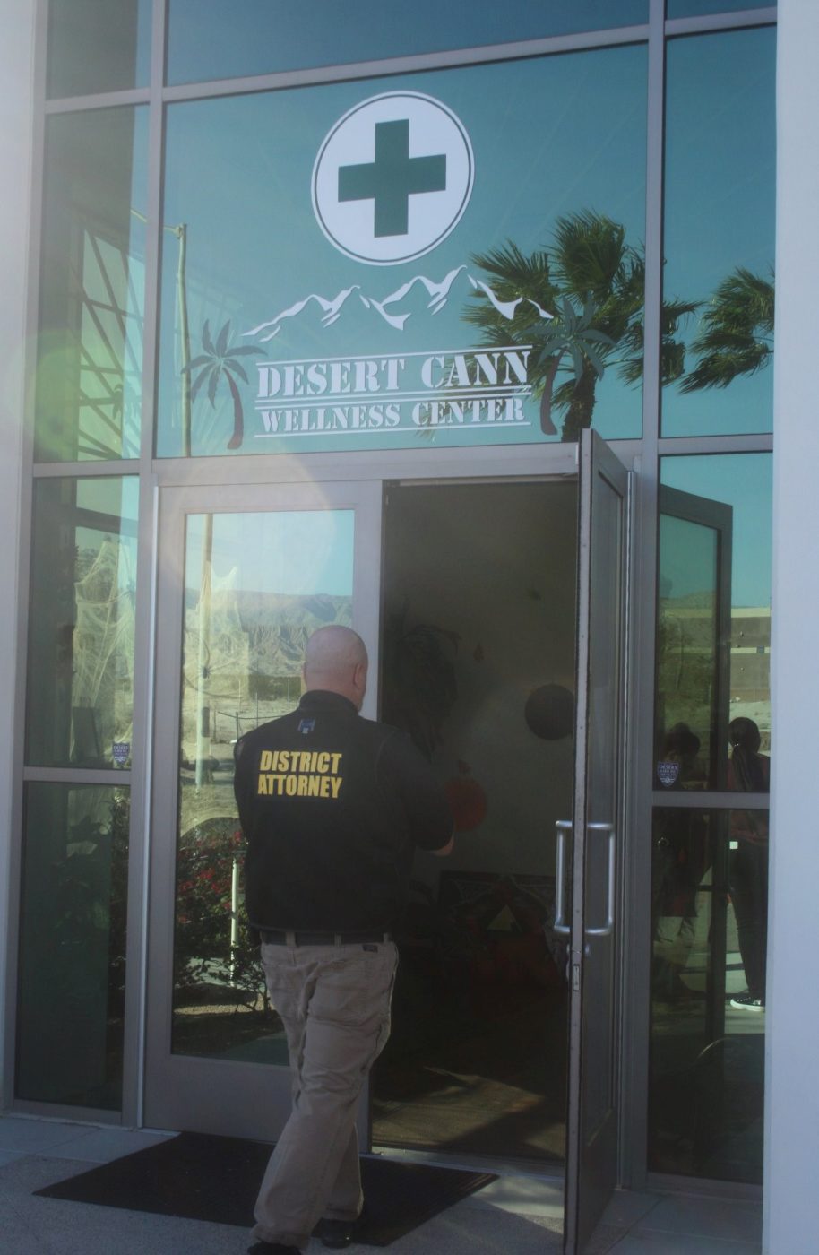 Riverside County Busts Illegal Cannabis Dispensary California